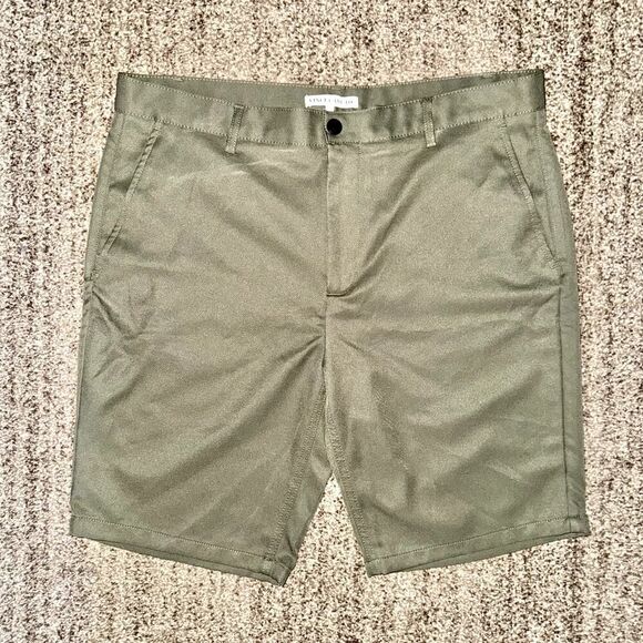 Vince Camuto Men's Performance Polyester Shorts in Solid Olive Green Size 36 - Picture 3 of 8